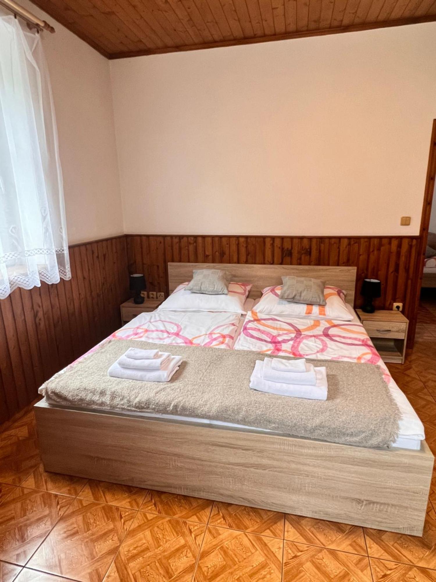 Hrensko 27 Apartmany Exterior foto