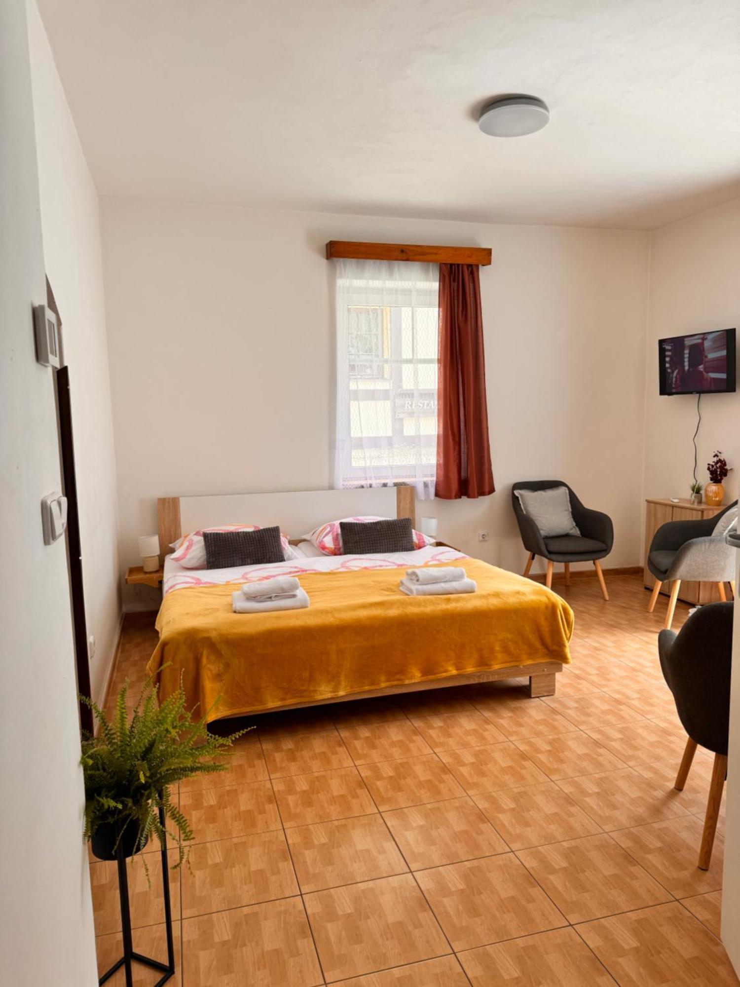 Hrensko 27 Apartmany Exterior foto